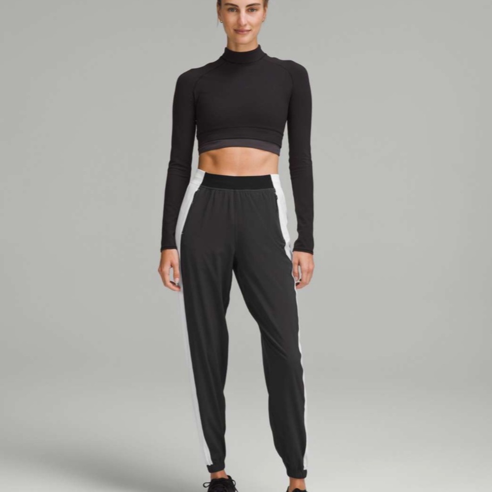 Lululemon Adapted State High-Rise Jogger: Colourblock (Size 6) in Black/White